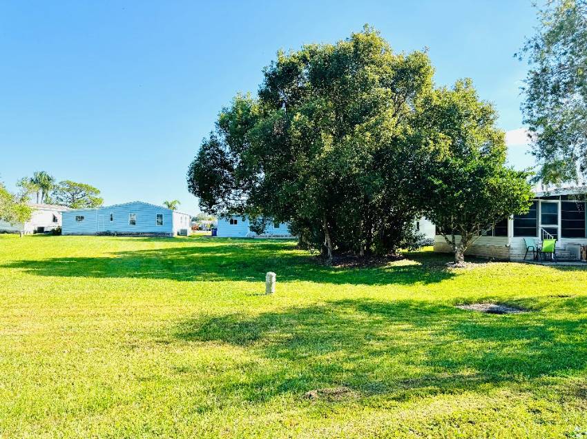 1479 Double Eagle Drive a Lakeland, FL Mobile or Manufactured Home for Sale